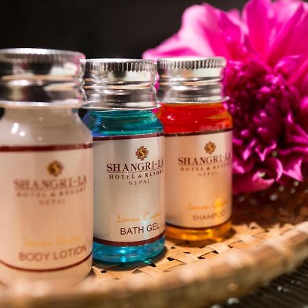 Shangri-La Village Resort, Похара Екстериор снимка