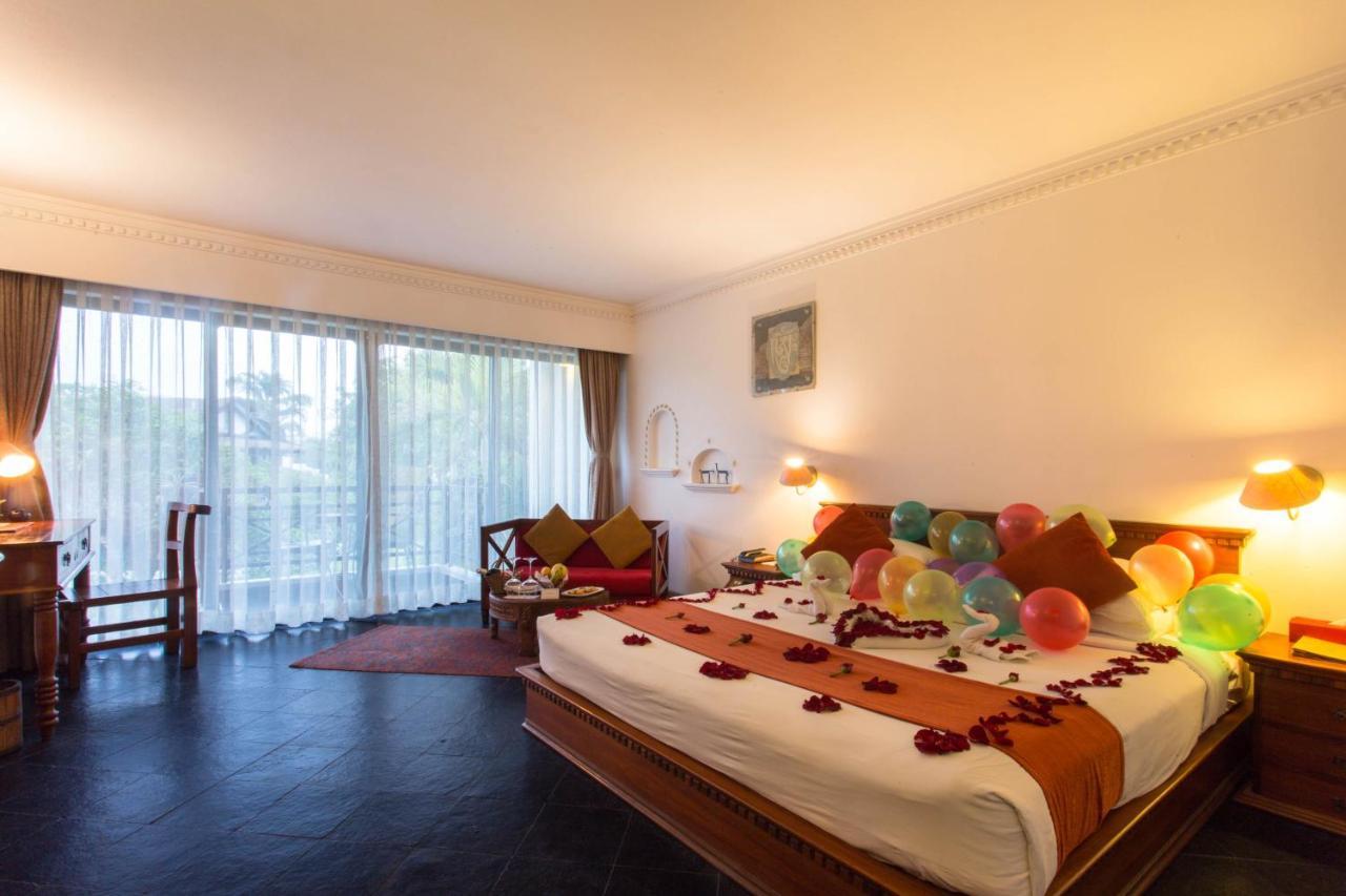 Shangri-La Village Resort, Похара Екстериор снимка