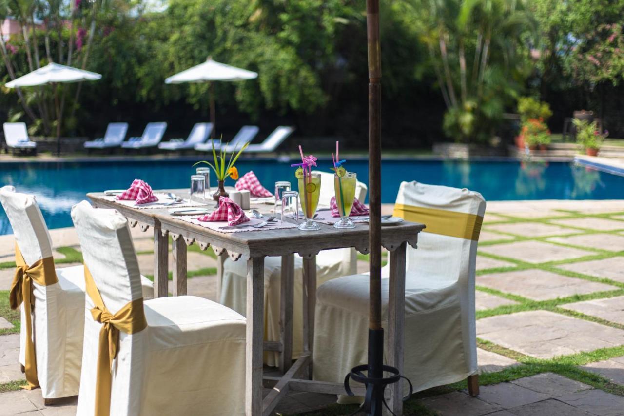 Shangri-La Village Resort, Похара Екстериор снимка