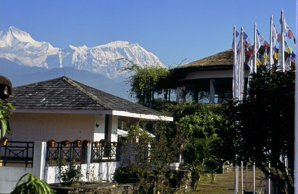Shangri-La Village Resort, Похара Екстериор снимка