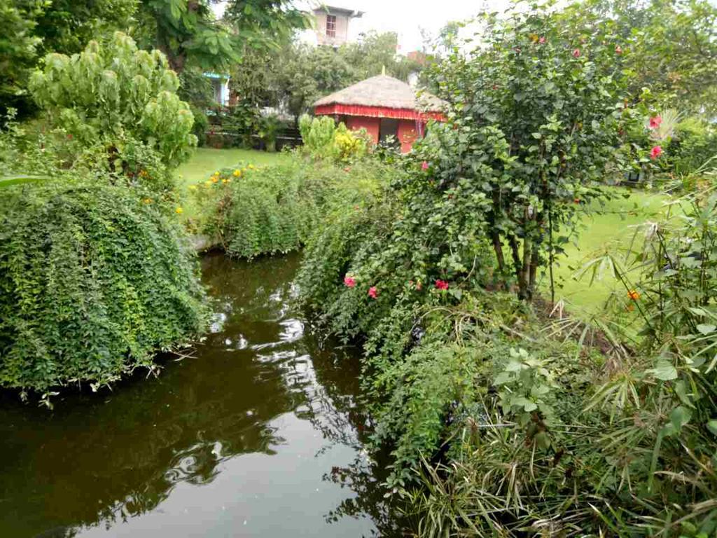 Shangri-La Village Resort, Похара Екстериор снимка