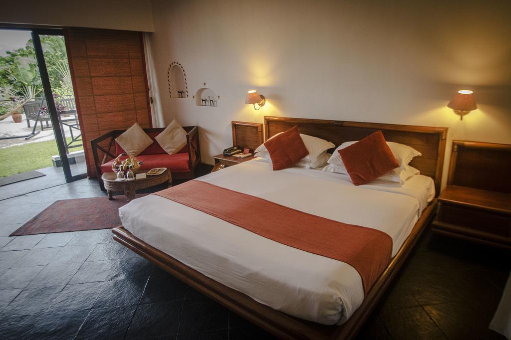 Shangri-La Village Resort, Похара Екстериор снимка