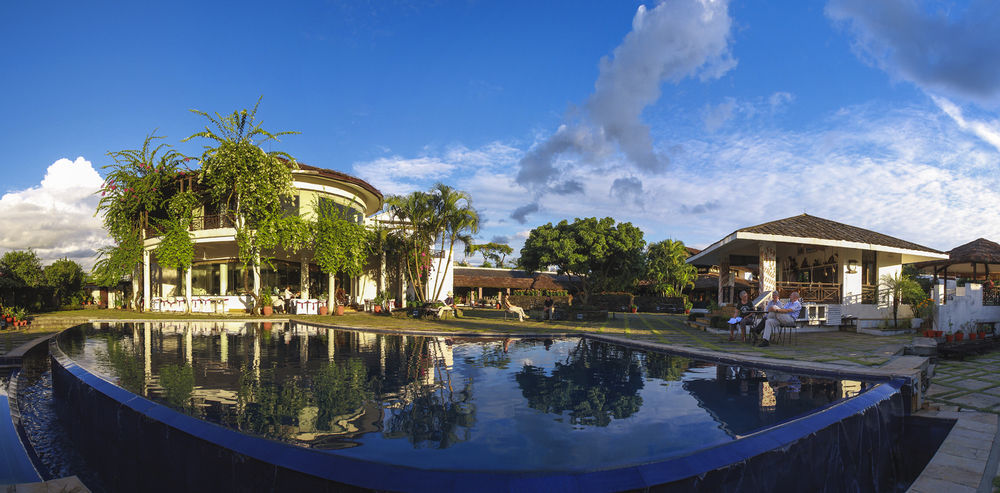 Shangri-La Village Resort, Похара Екстериор снимка