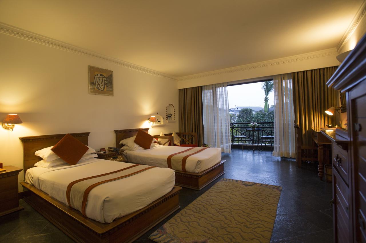 Shangri-La Village Resort, Похара Екстериор снимка