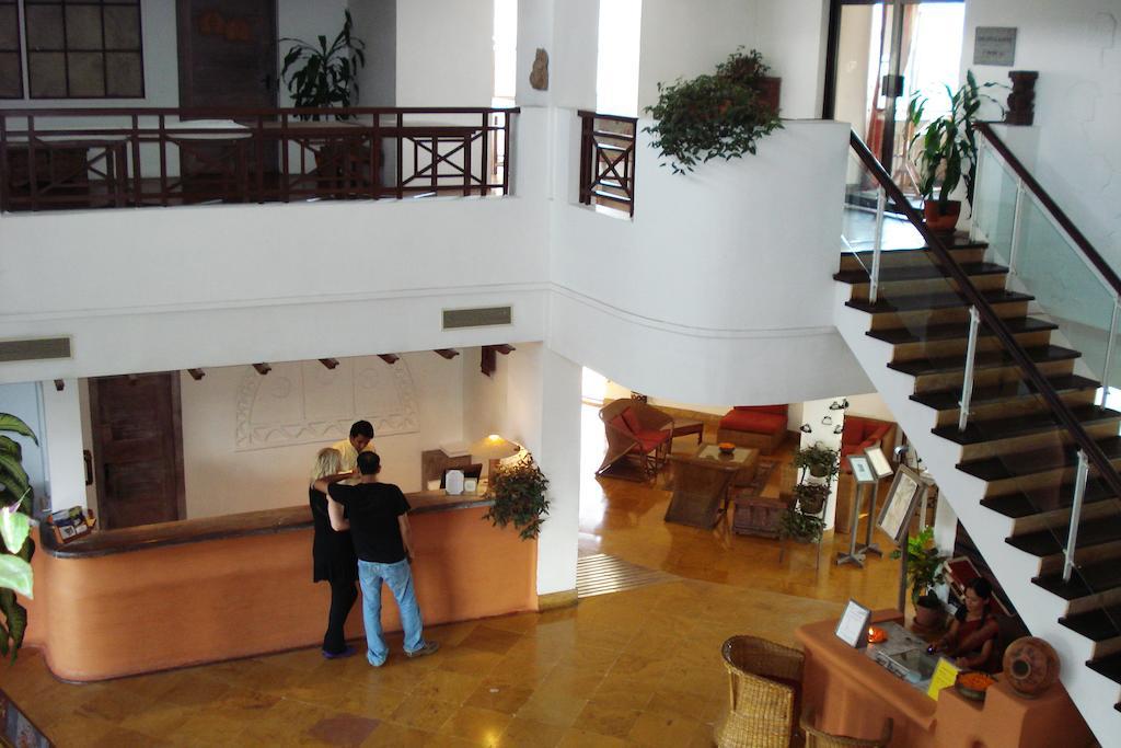 Shangri-La Village Resort, Похара Екстериор снимка
